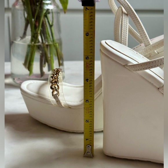 Aldo White Platform Shoes with Gold Accents - Picture 6 of 6